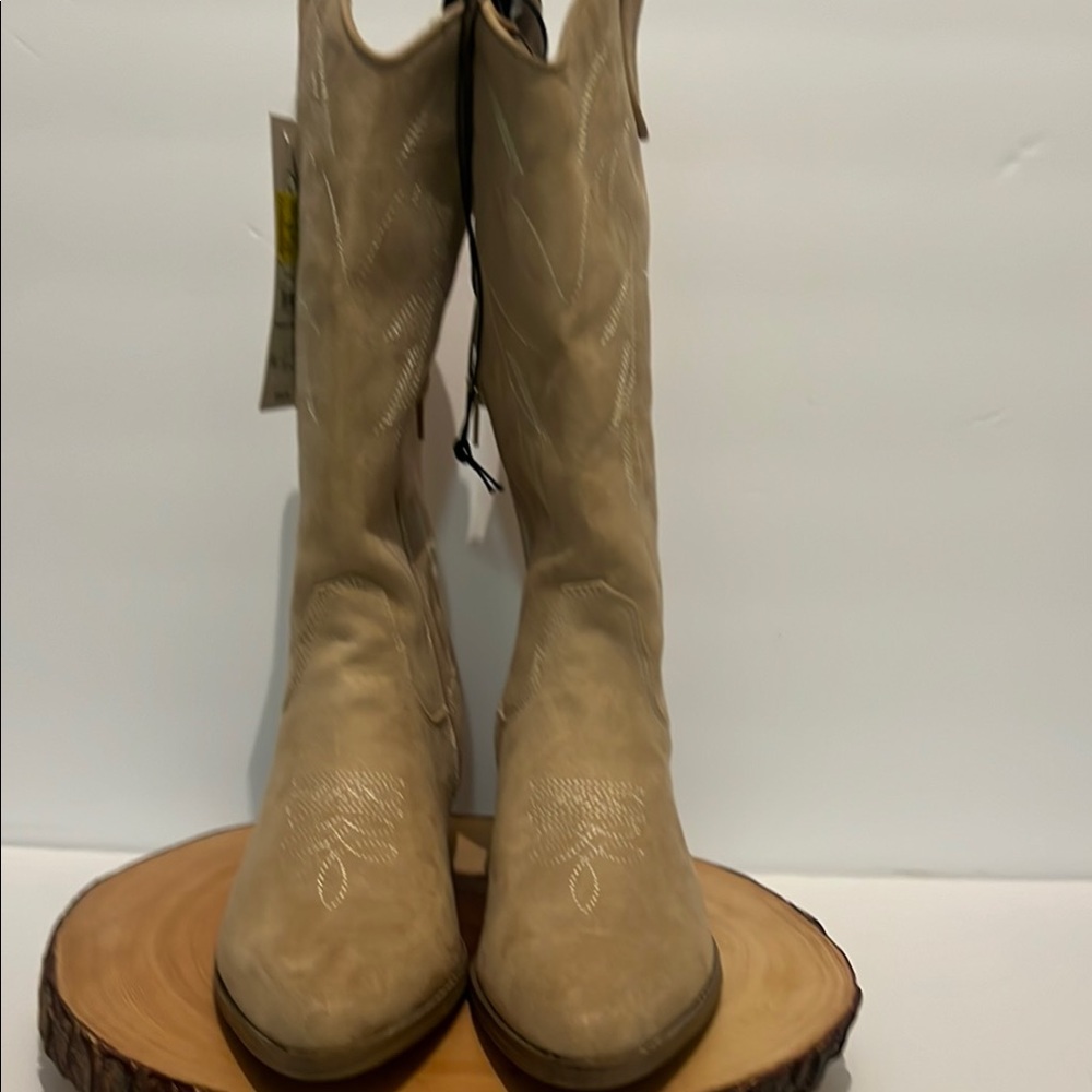 No Boundaries Beige Heeled Boots